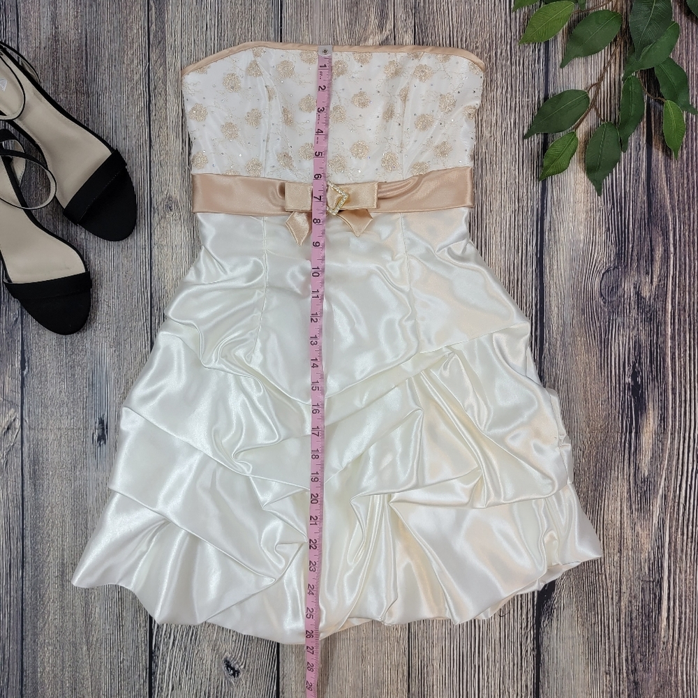 Jessica McClintock for Gunne Sax Floral Embroidered Bejeweled Satin Dress - Picture 9 of 11